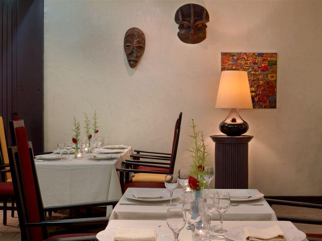 Douala Rabingha Hotel Екстериор снимка
