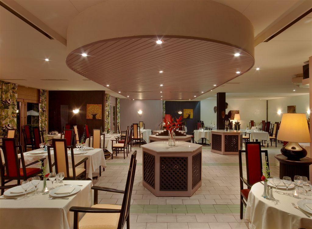 Douala Rabingha Hotel Екстериор снимка