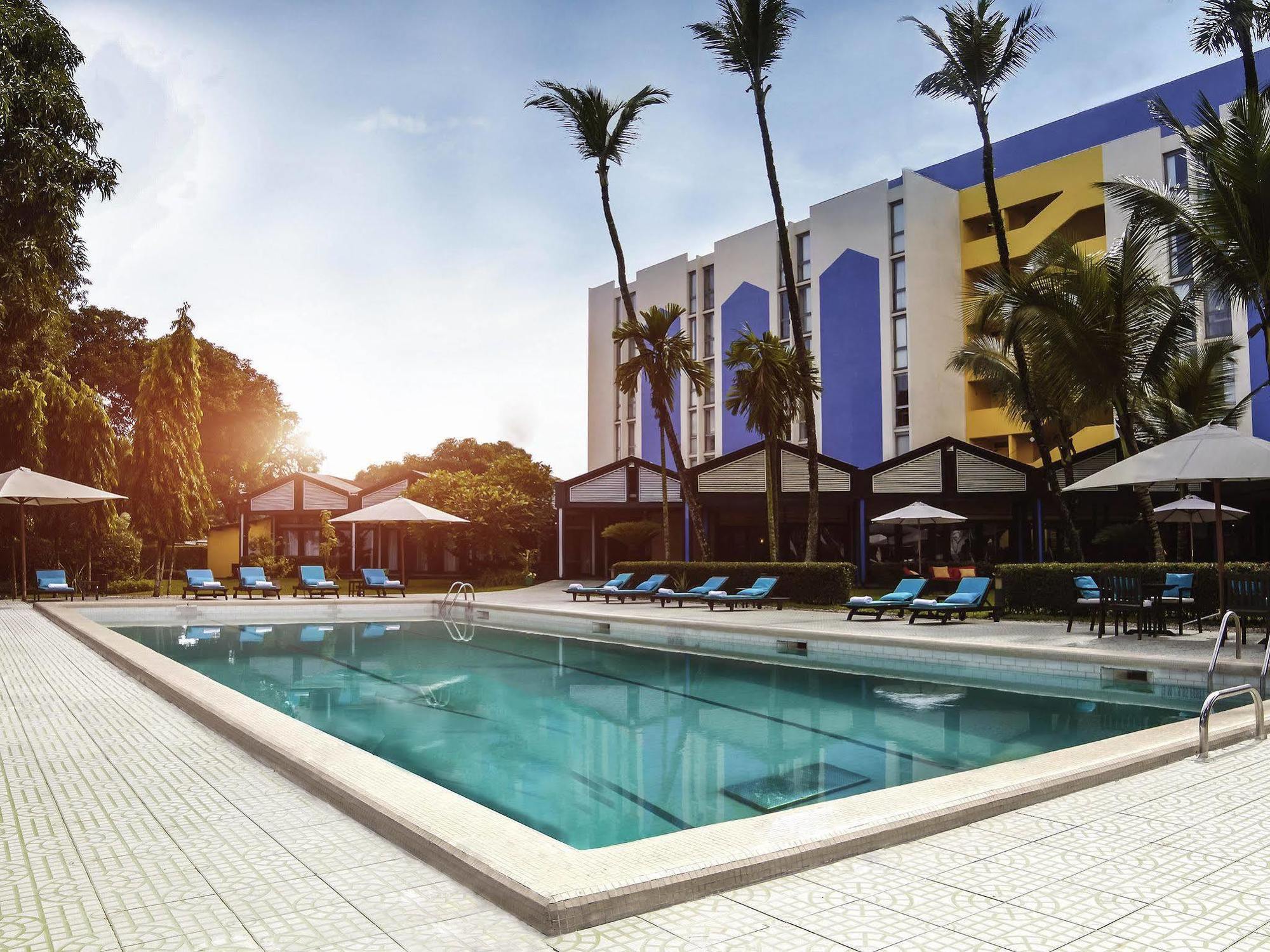 Douala Rabingha Hotel Екстериор снимка