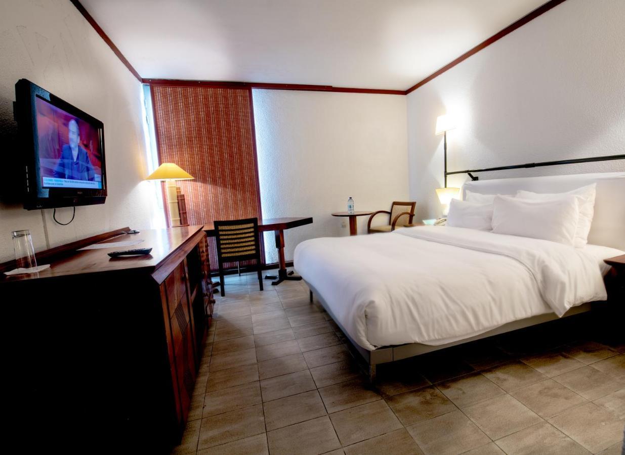Douala Rabingha Hotel Екстериор снимка