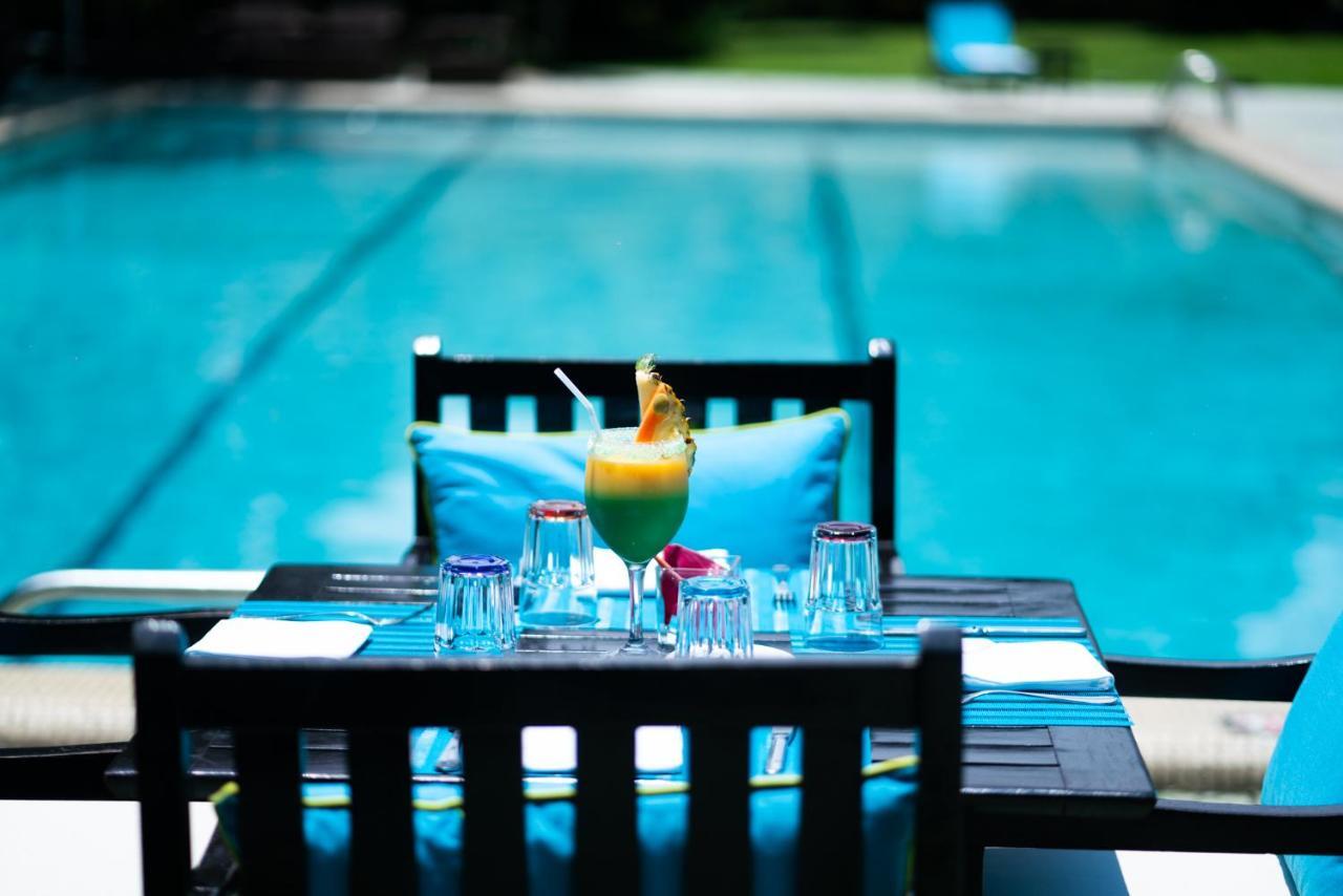 Douala Rabingha Hotel Екстериор снимка